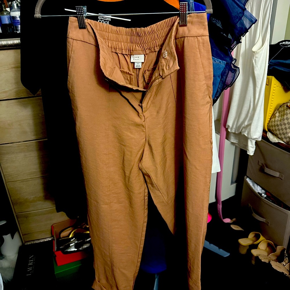 New Day - size 6 - Tan pants